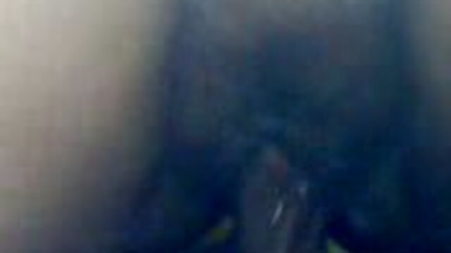لیلی لوئیس پشمالو سکس دوربین مخفی ماساژ BBW به ماساژور اجازه می‌دهد قبل از بازی‌ها او را تزئین کند